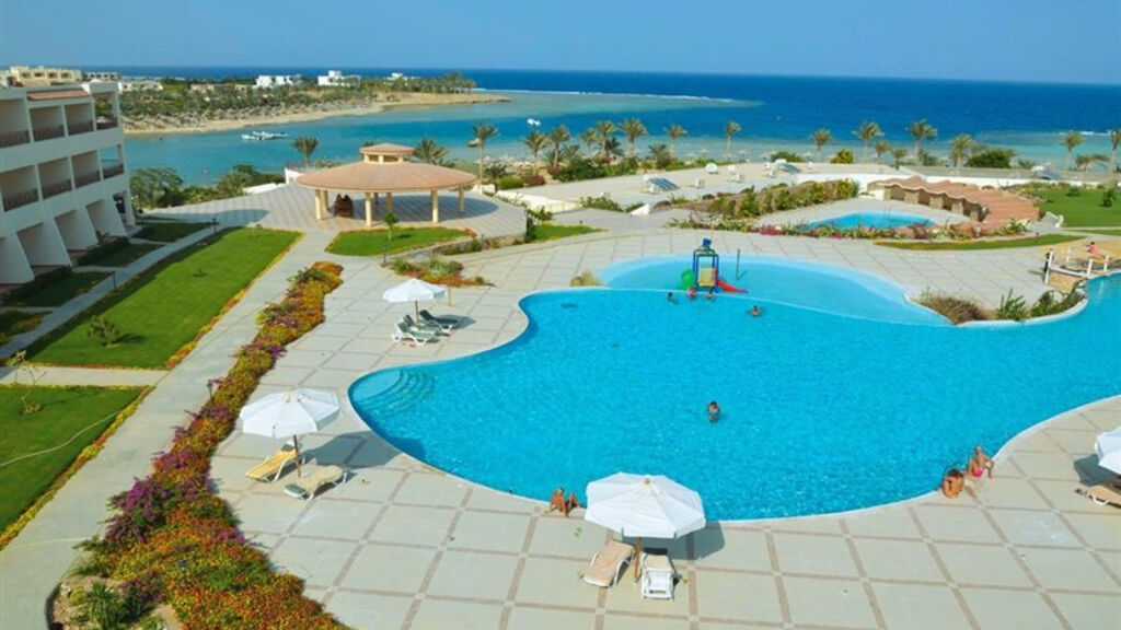 Brayka Beach Resort