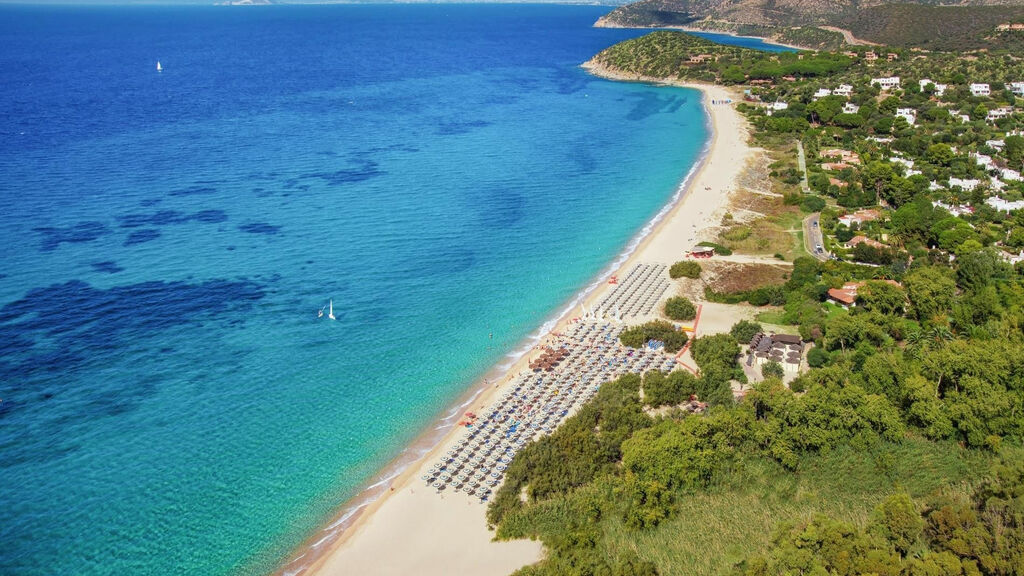Calaserena Village