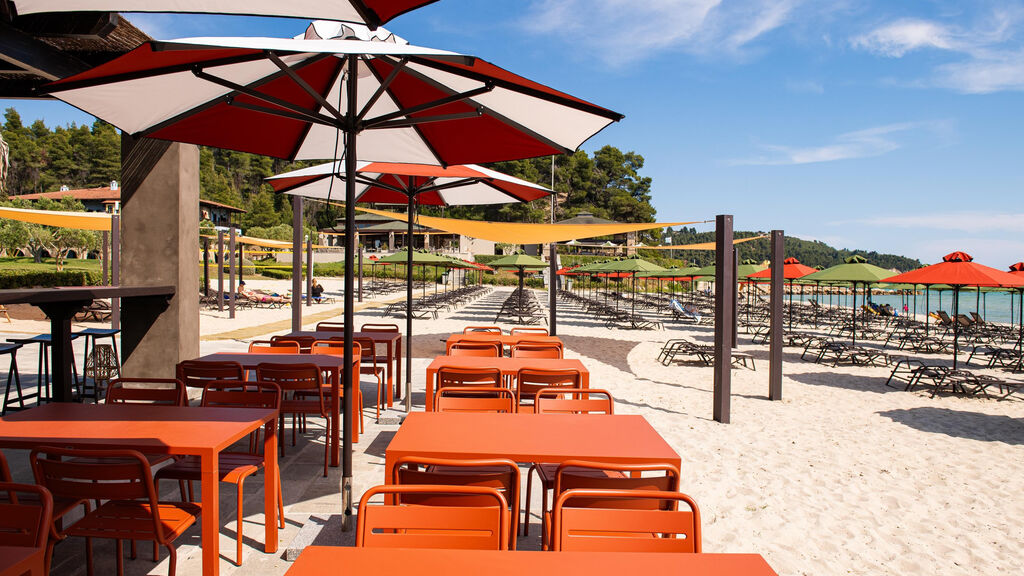 Simantro Beach