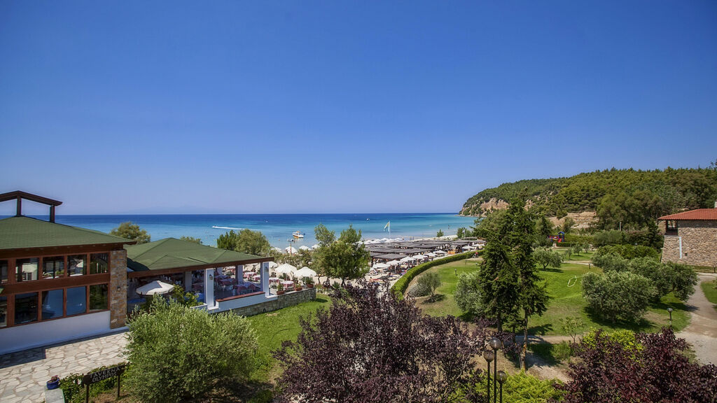 Simantro Beach
