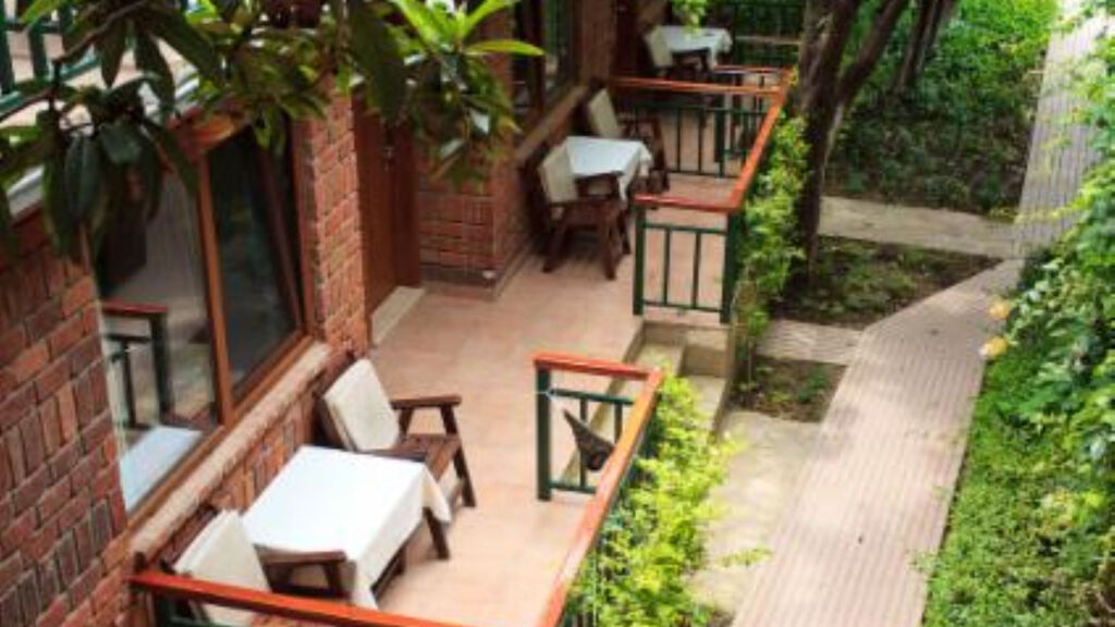 Can Garden Beach