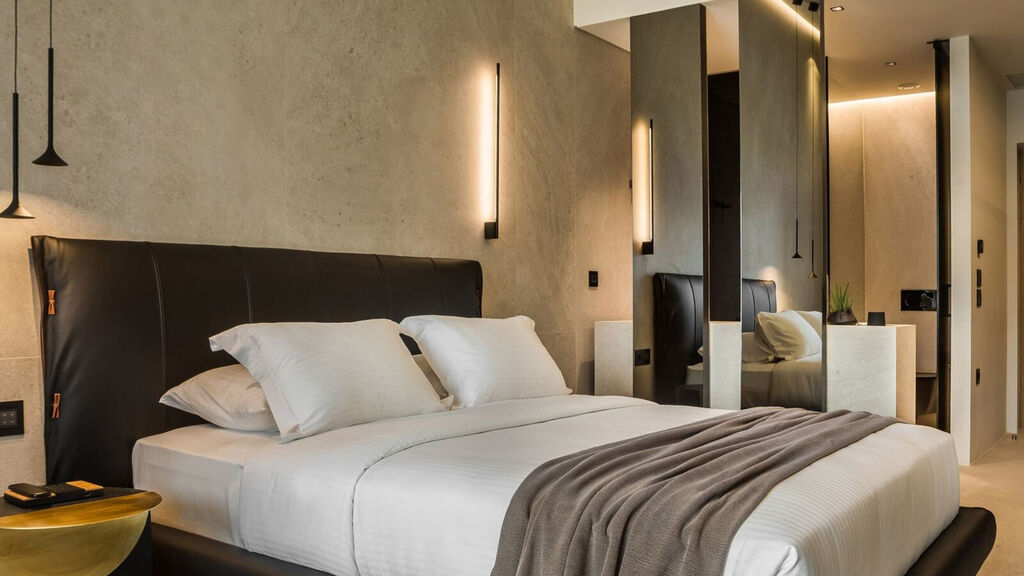 Canale Hotel & Suites