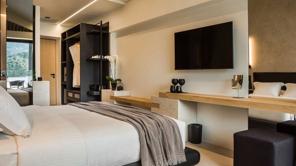 Canale Hotel & Suites