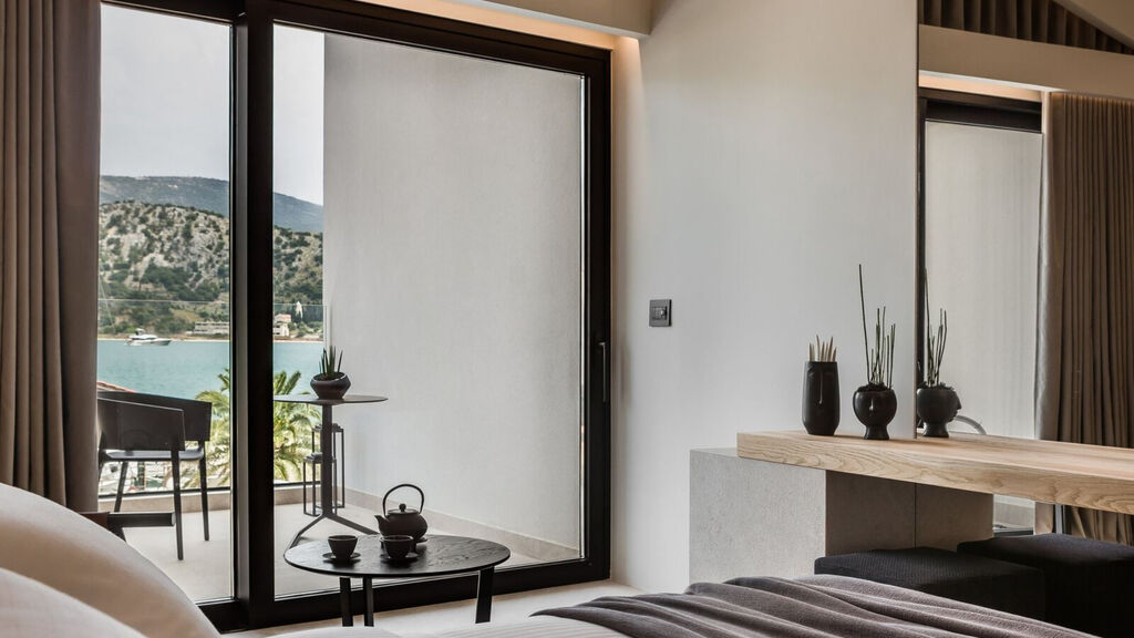 Canale Hotel & Suites