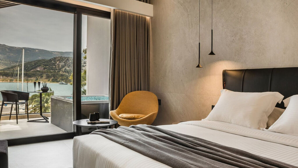 Canale Hotel & Suites