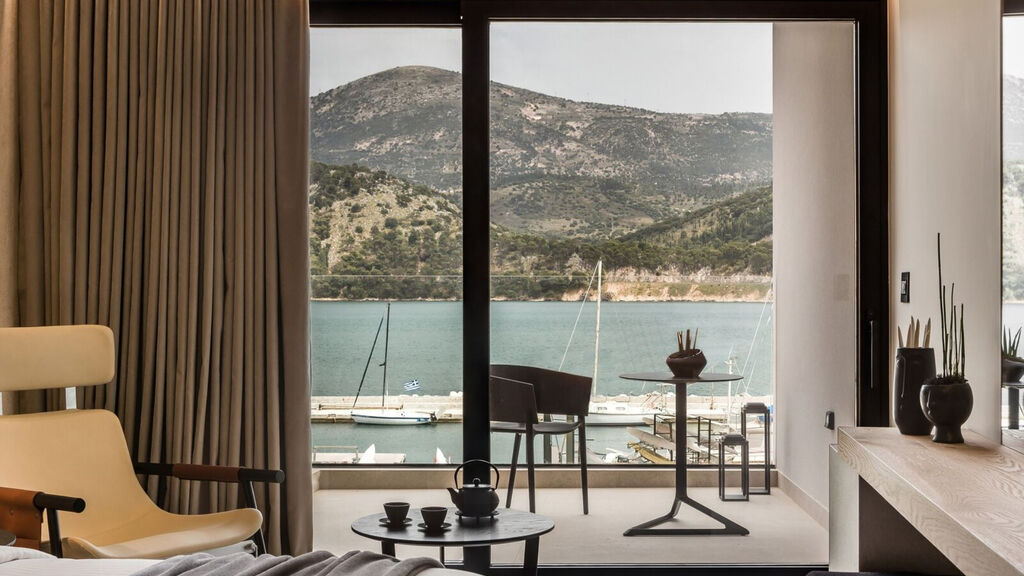 Canale Hotel & Suites