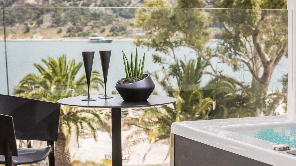 Canale Hotel & Suites