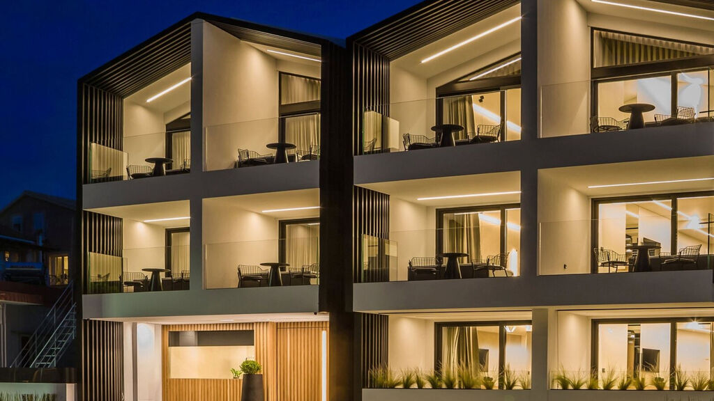 Canale Hotel & Suites