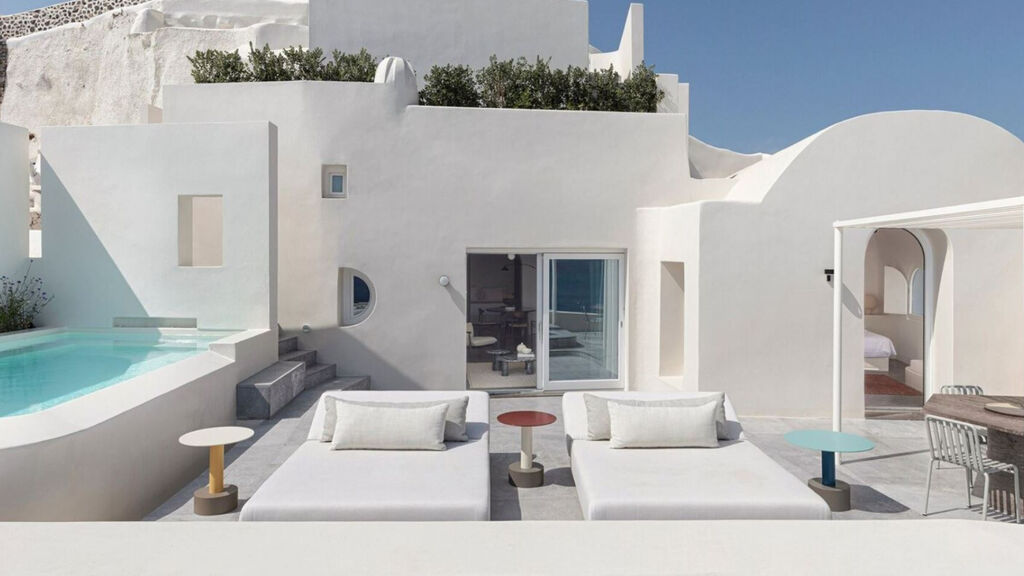 Canaves Oia Suites