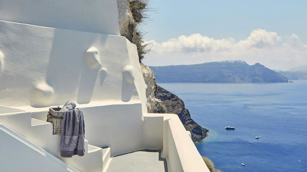 Canaves Oia Suites