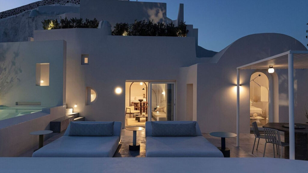 Canaves Oia Suites