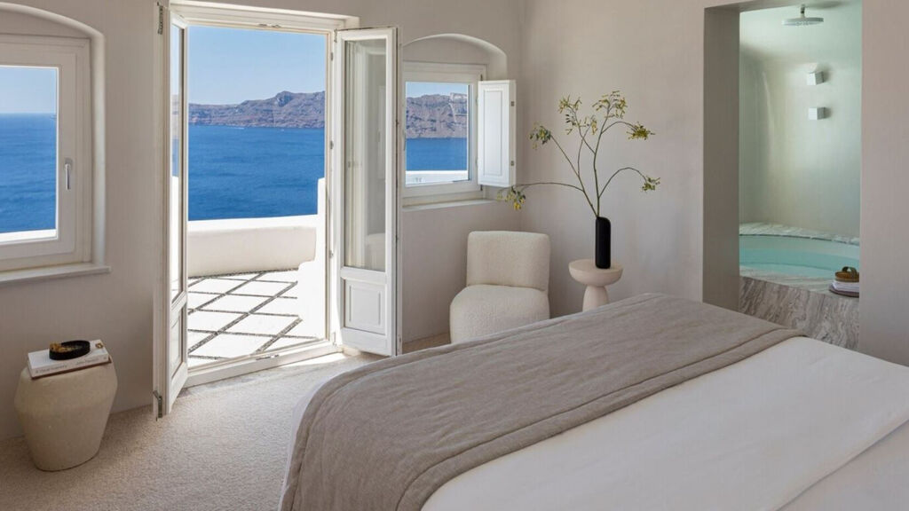 Canaves Oia Suites