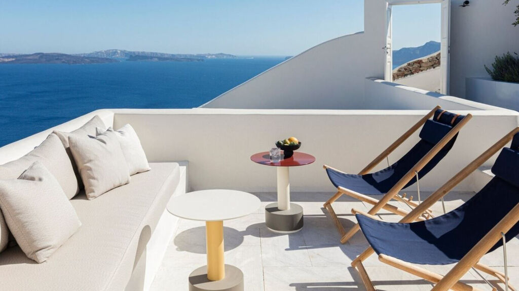 Canaves Oia Suites