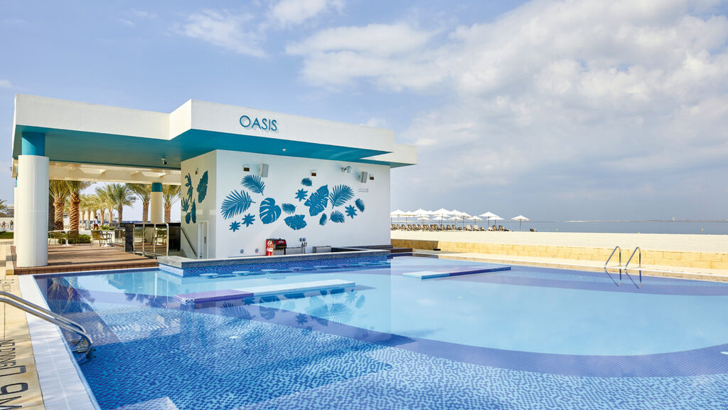 Candi Beach Resort & Spa