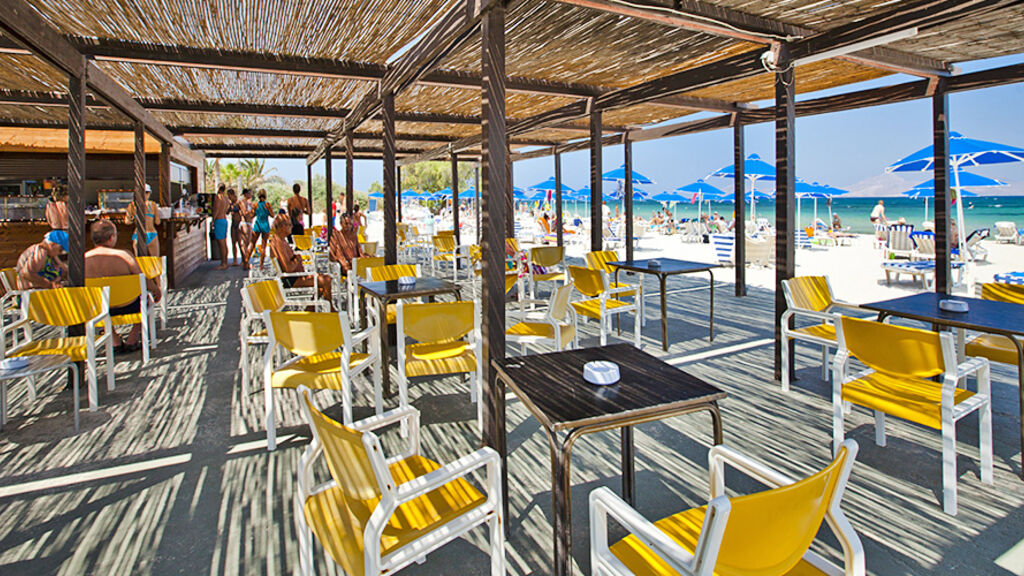 Caravia Beach & Bungalows