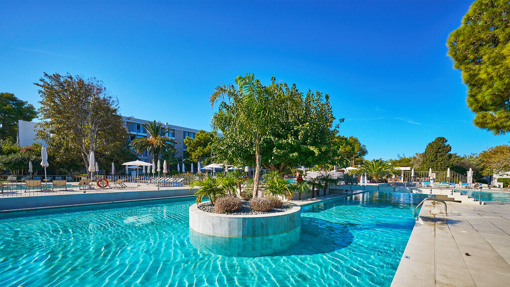 Caravia Beach & Bungalows