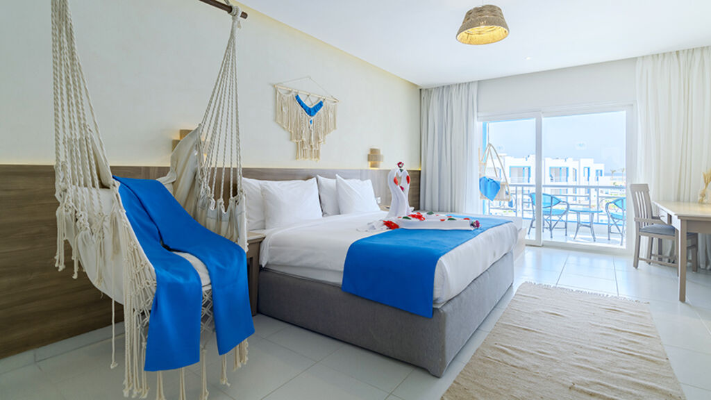 Casa Blue Beach Resort