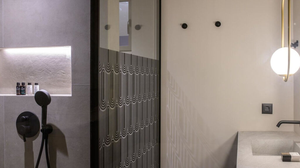 Castello Boutique Suites By The Sea