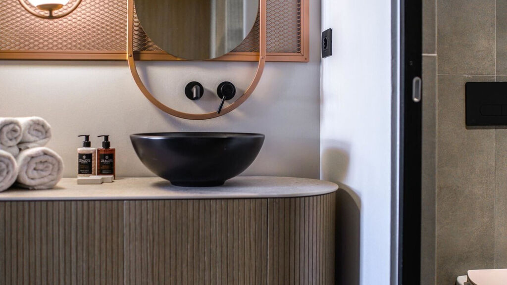 Castello Boutique Suites By The Sea