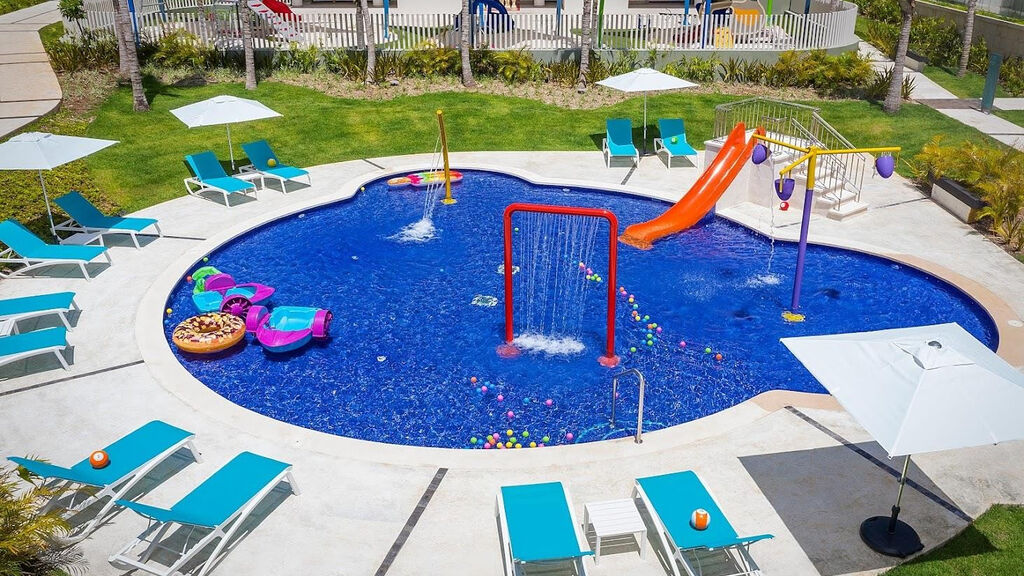 Catalonia Costa Mujeres