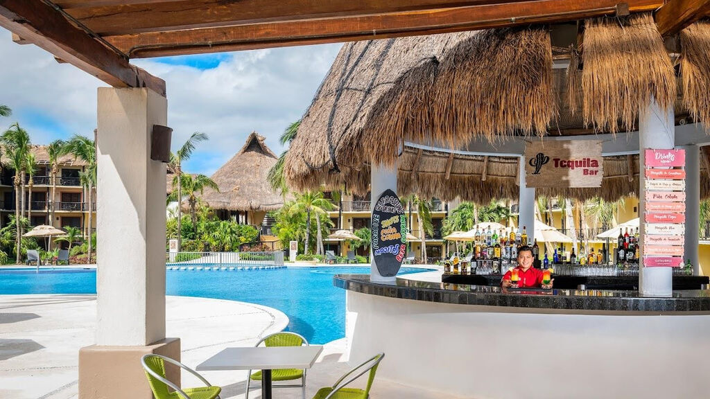 Catalonia Yucatán Beach