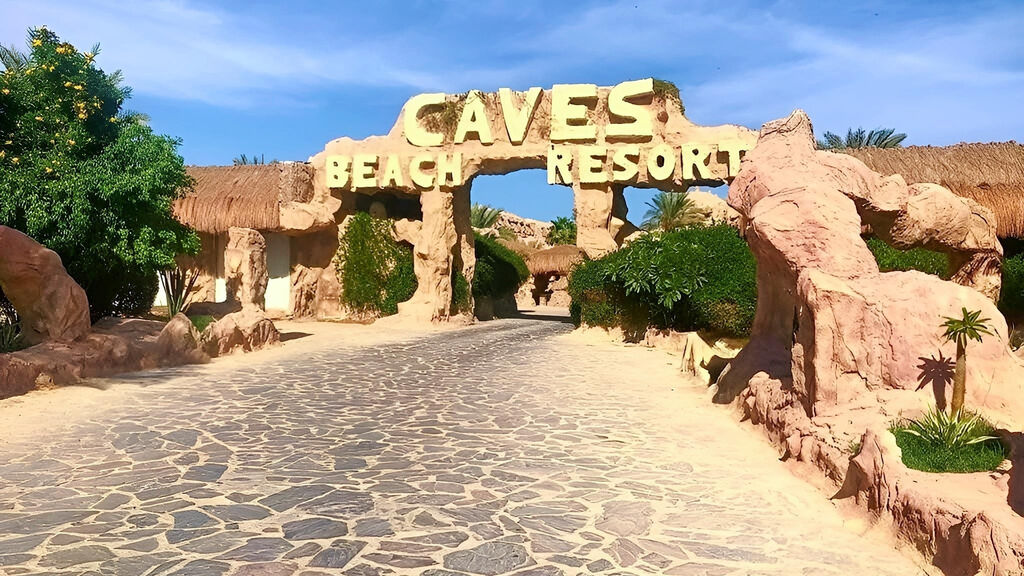 Caves Beach Resort
