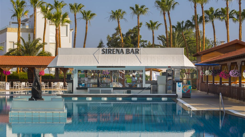 Cavo Maris Beach