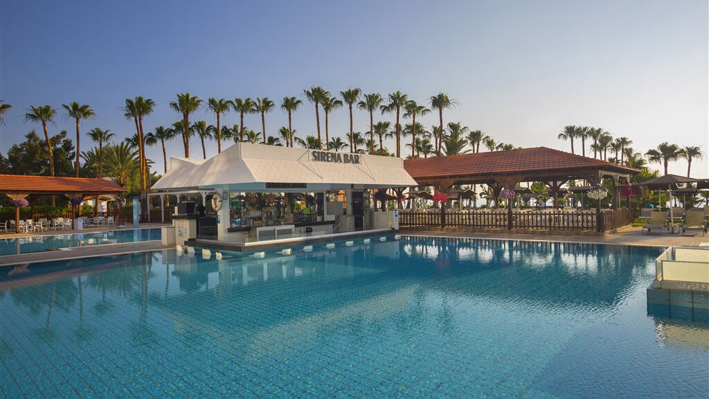 Cavo Maris Beach
