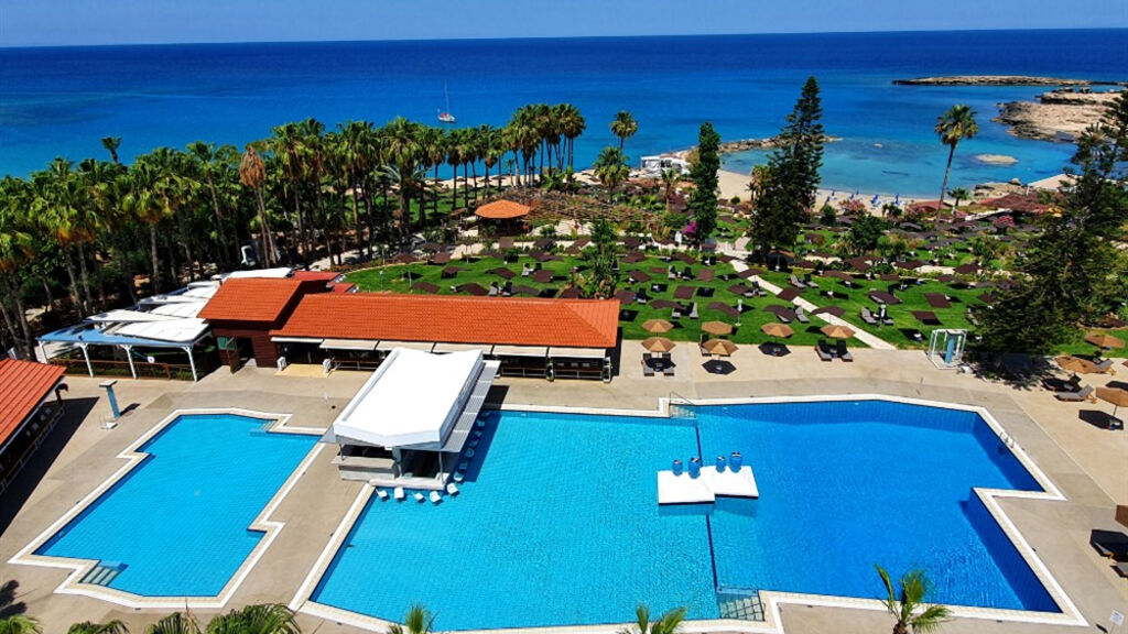 Cavo Maris Beach Hotel