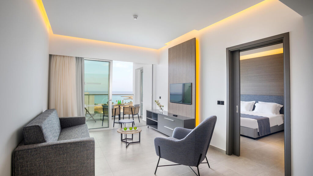 Cavo Maris Beach