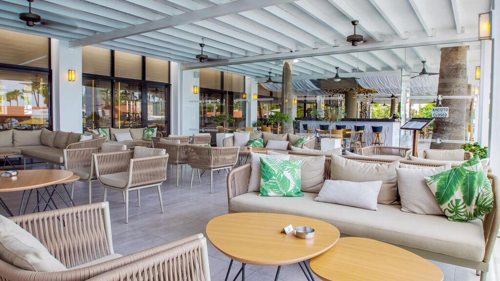 Cavo Maris Beach