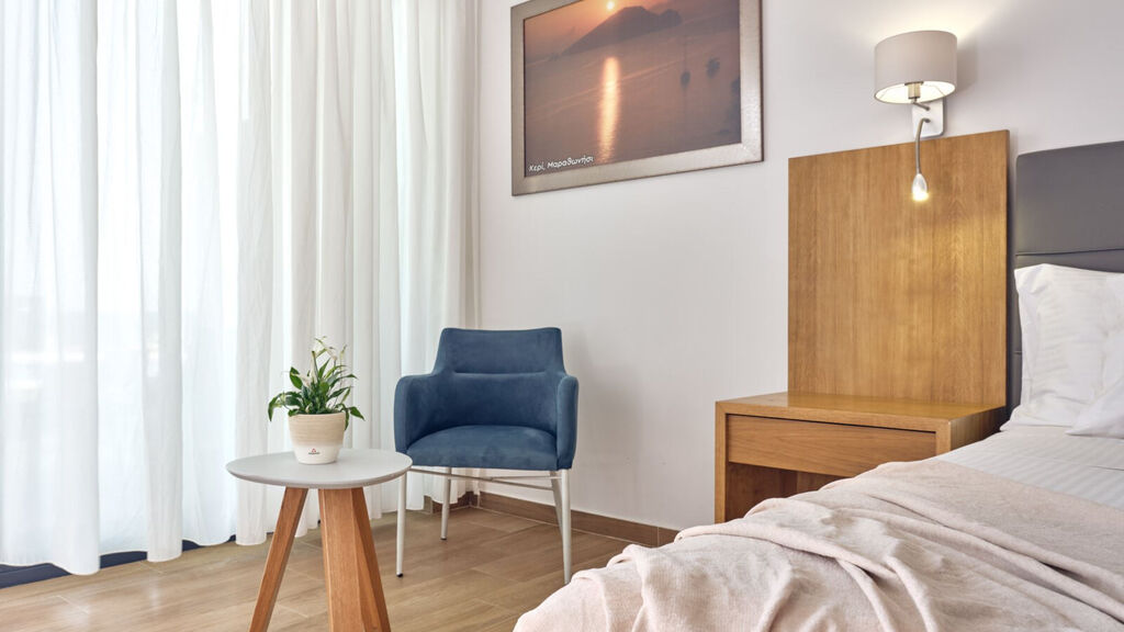 Cavo Orient Beach Hotel & Suites