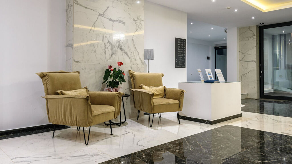 Cavo Orient Beach Hotel & Suites