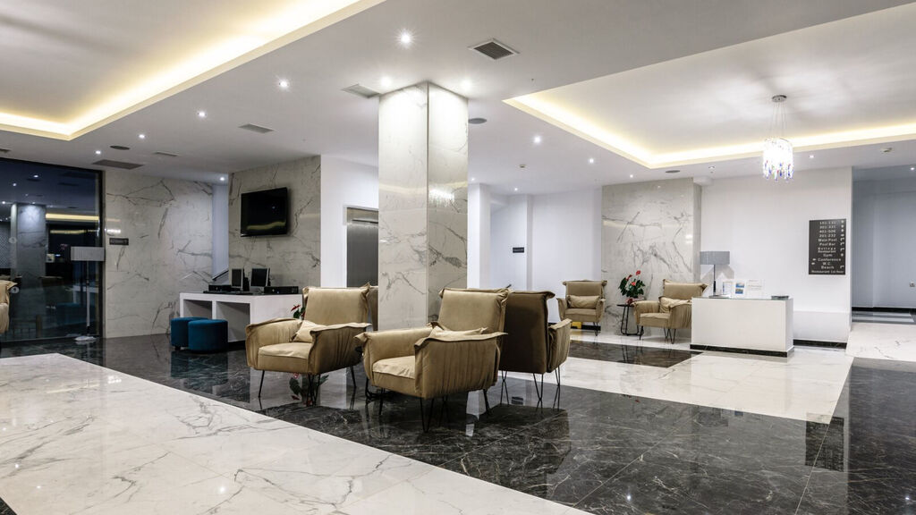 Cavo Orient Beach Hotel & Suites