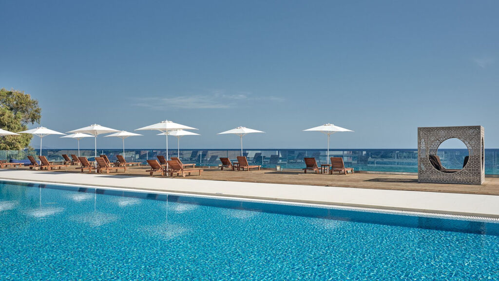 Cavo Orient Beach Hotel & Suites