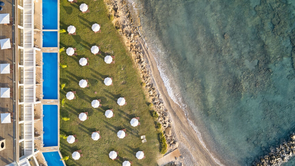 Cavo Orient Beach Hotel & Suites