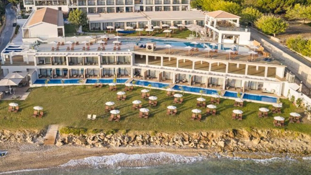 Cavo Orient Beach Hotel & Suites