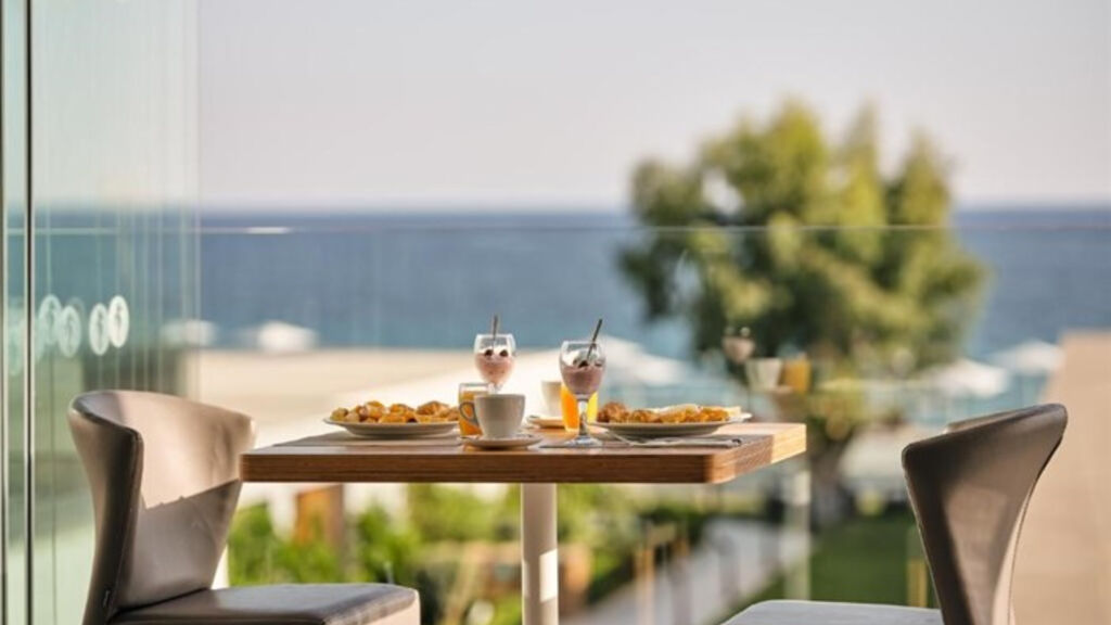 Cavo Orient Beach Hotel & Suites