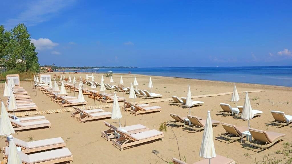 Cavomarina Beach