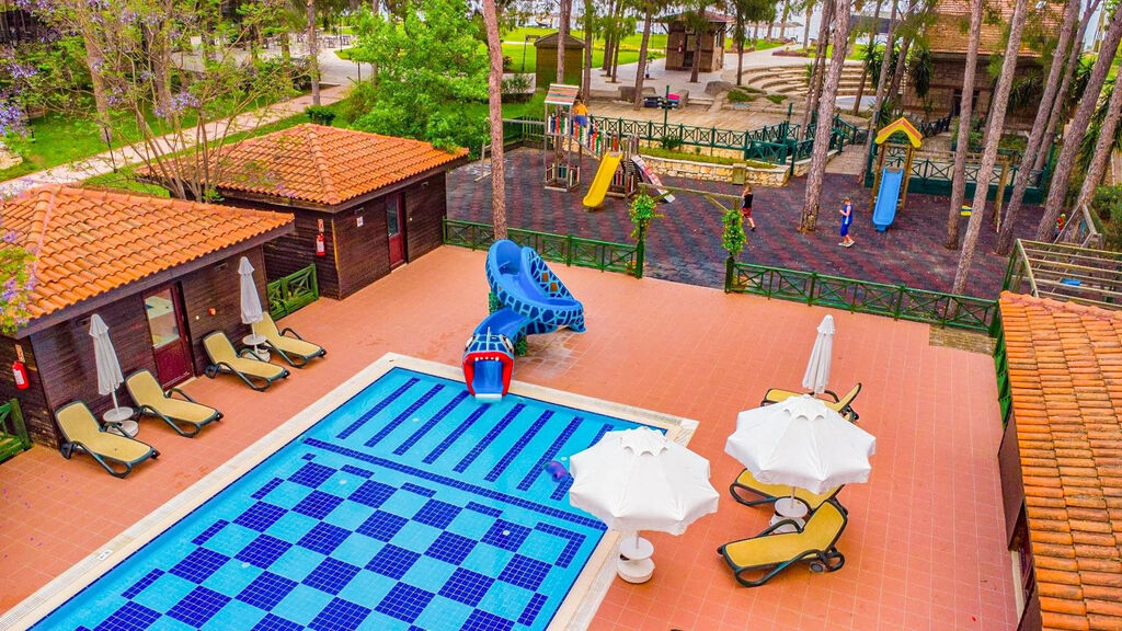 Champion Holiday Village