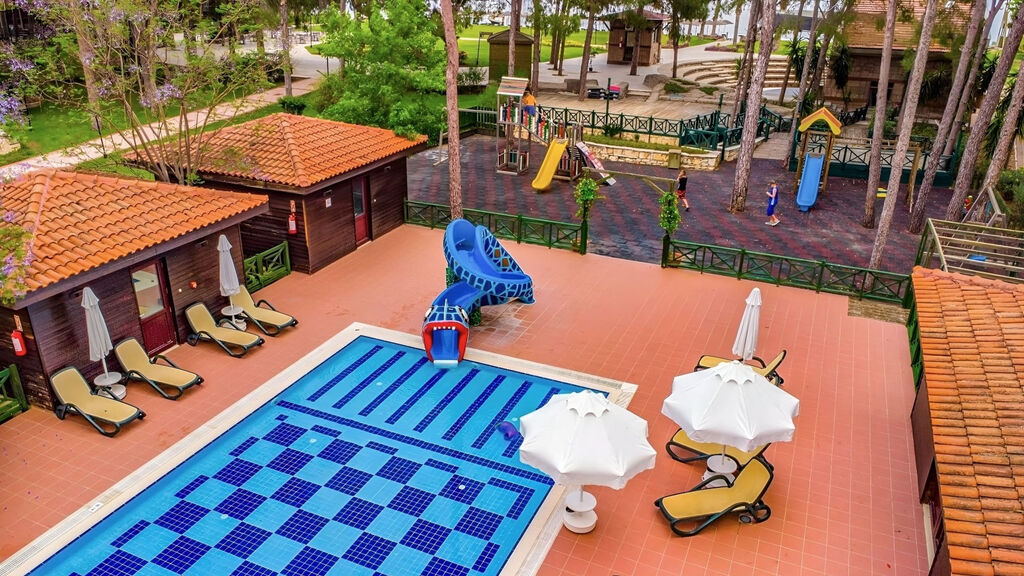 Champion Holiday Village