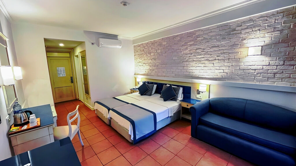 Champion Holiday Village