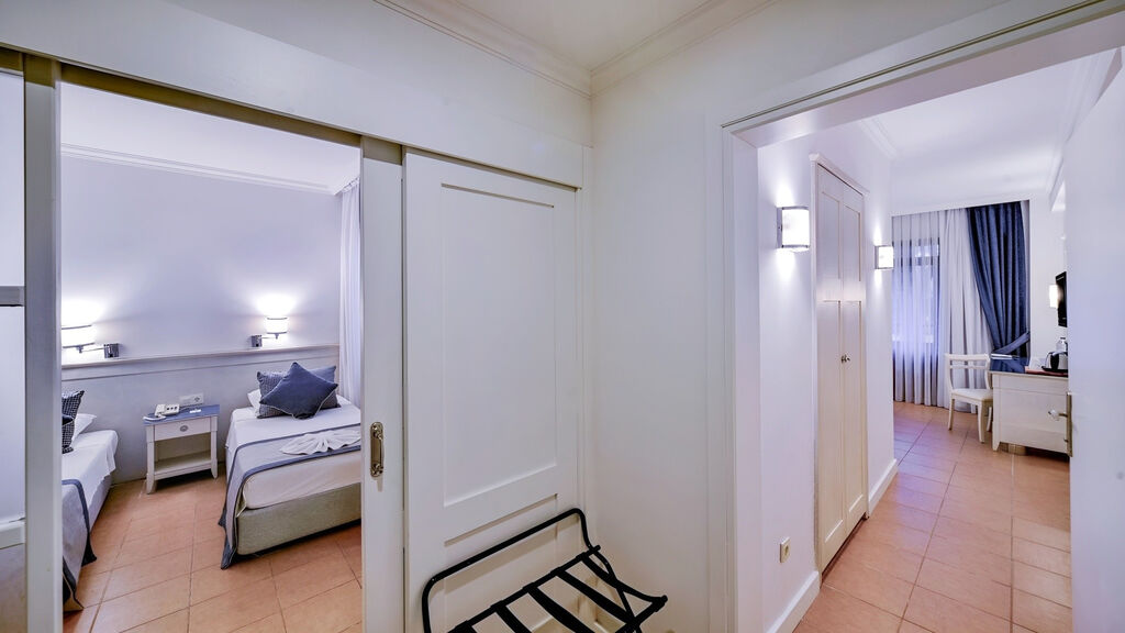 Champion Holiday Village