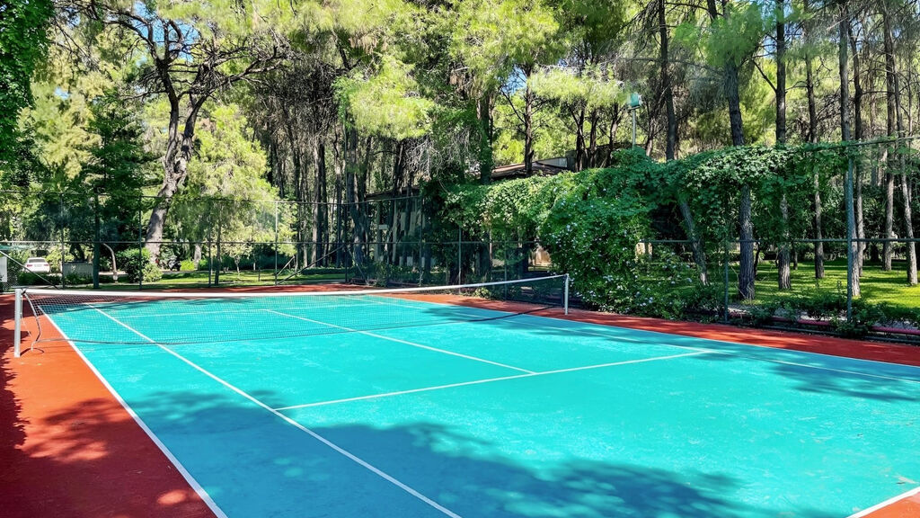 Champion Holiday Village