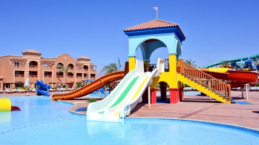 Charmillion Club Aqua Park