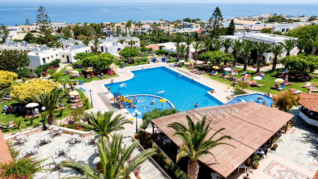 Tui Suneo Chrissi Amoudia