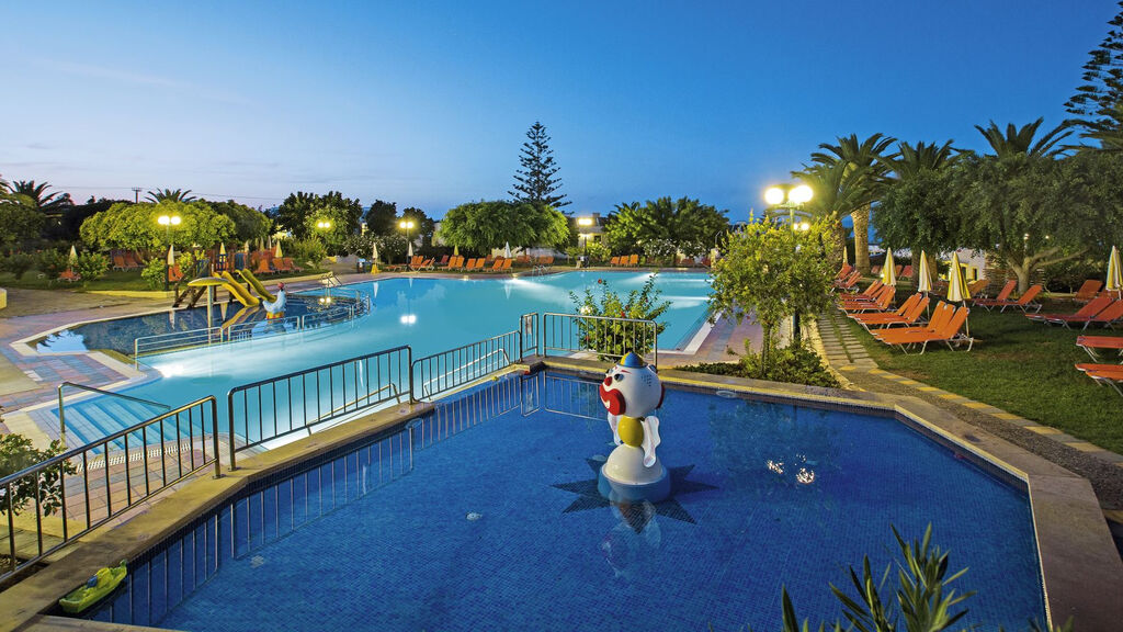 Tui Suneo Chrissi Amoudia