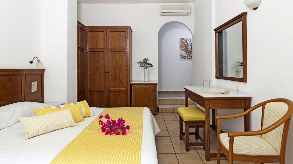 Tui Suneo Chrissi Amoudia