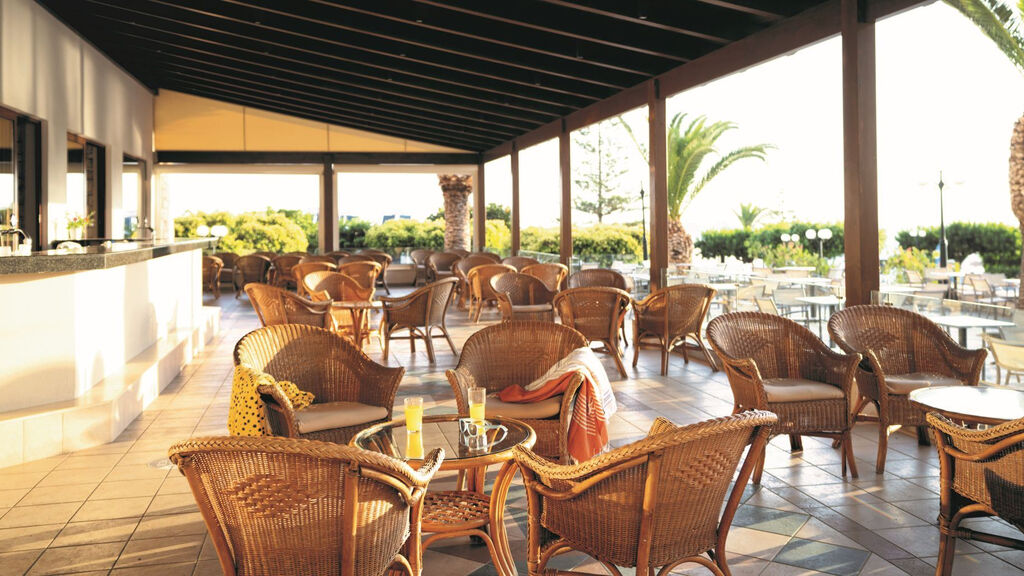 Tui Suneo Chrissi Amoudia