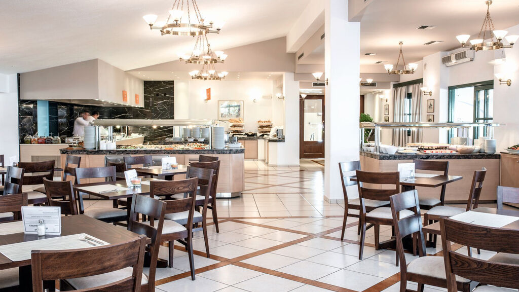 Tui Suneo Chrissi Amoudia